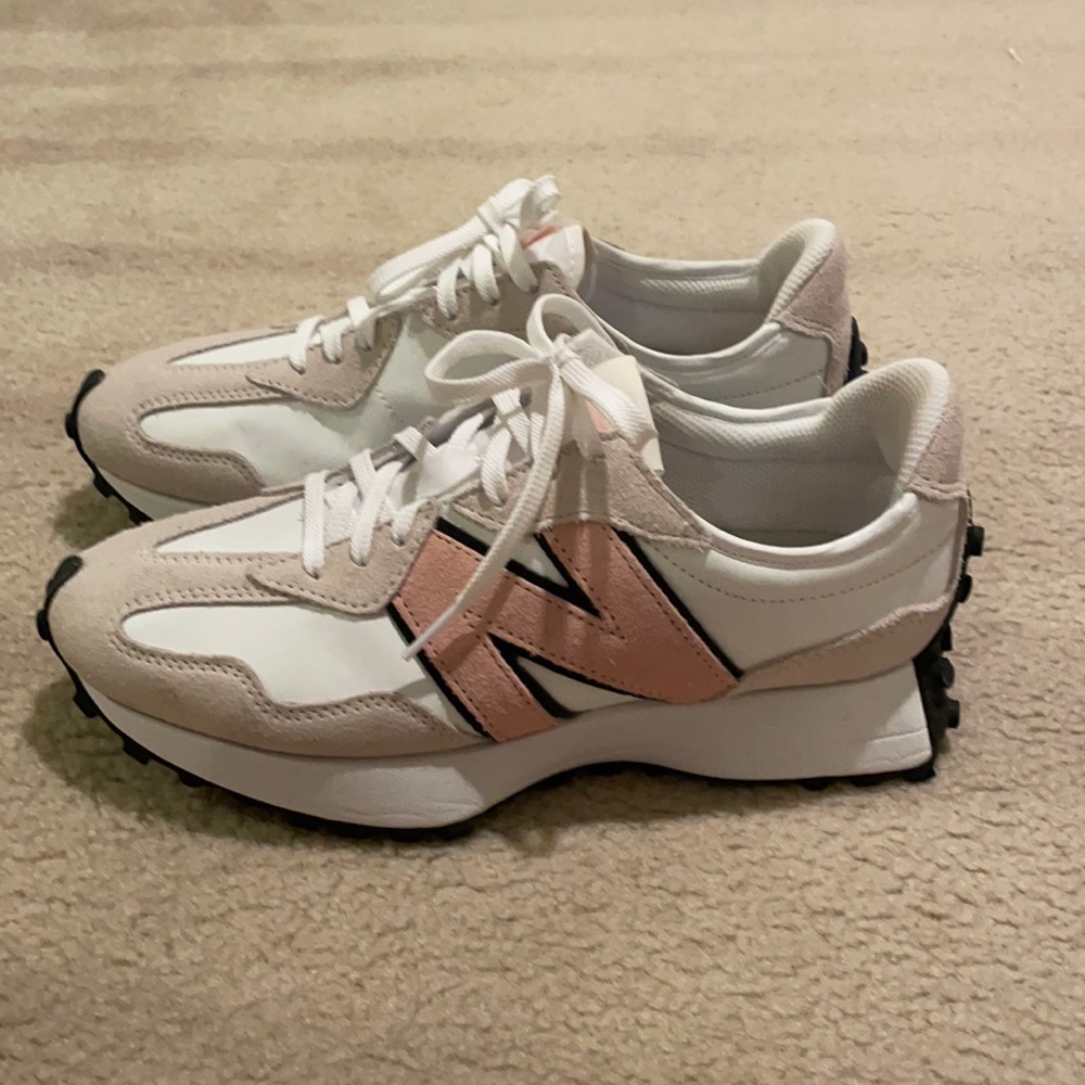 New Balance 327 Pink&white sz. 9